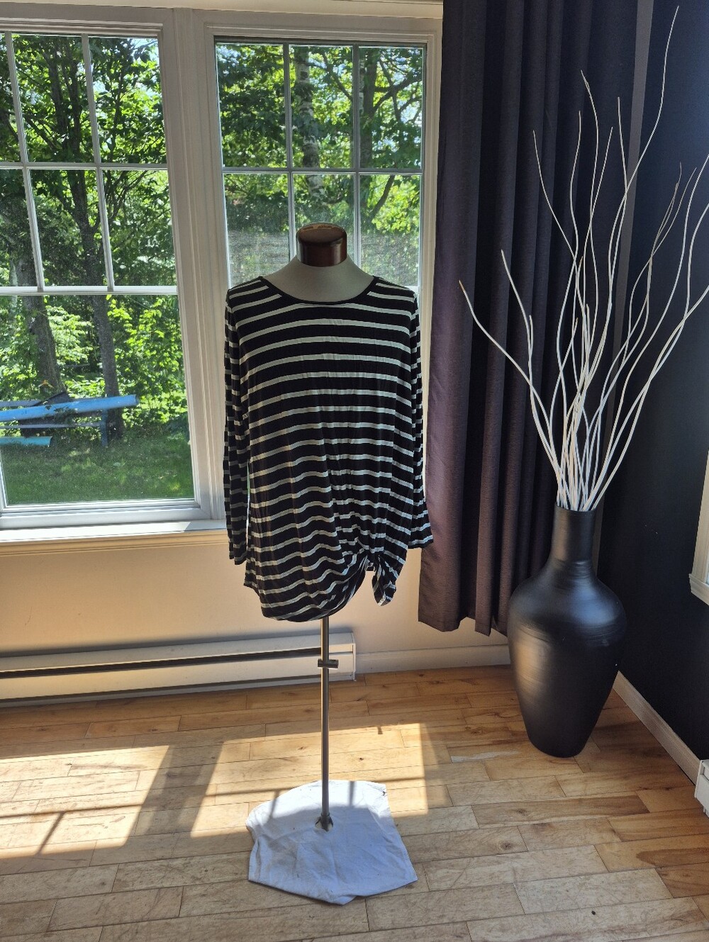 Striped Navy, Blue & White Long-Sleeve Knot Front Top